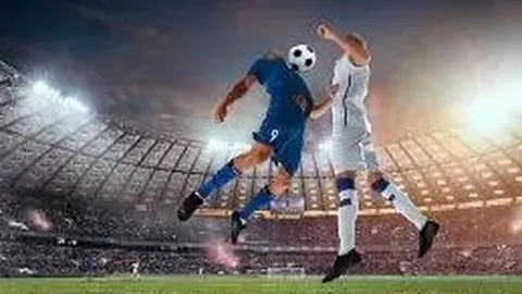 赵薇畅快用餐，秦昊深情凝望，网友赞叹：这对“夫妇”太登对！