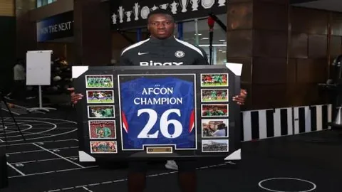 切尔西筹备大举引援，以规避违规超额支出风险